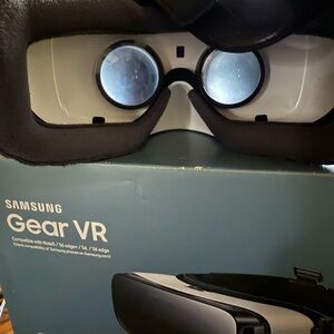 SAMSUNG GEAR VR